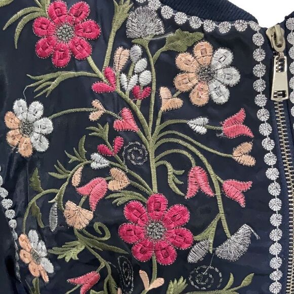 Navy Blue Floral Embroidered Long Sleeve Bomber Style Jacket Full Zip Sz Medium - Picture 4 of 9